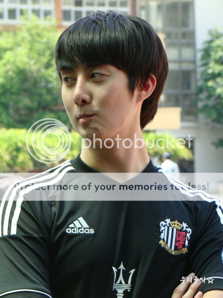 Футболистът Kim Hyung Jun от FC Avengers - Page 8 DSC01436_zps0a611cf4